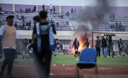 Didenda Rp110 Juta dan Dihukum Tanpa Penonton Semusim, Persela Lamongan Ajukan Banding - GenPI.co