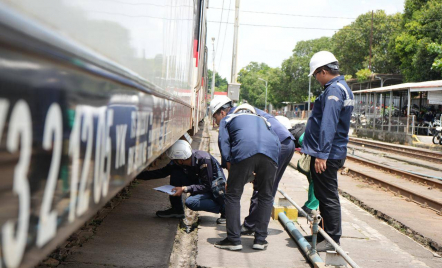 Demi Mudik Aman dan Nyaman, Daop 6 Lakukan Rampcheck dari Stasiun hingga Lokomotif - GenPI.co