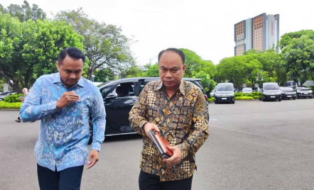 Prabowo Panggil Sejumlah Menteri ke Istana, Budi Arie: Bahas Koperasi Desa - GenPI.co