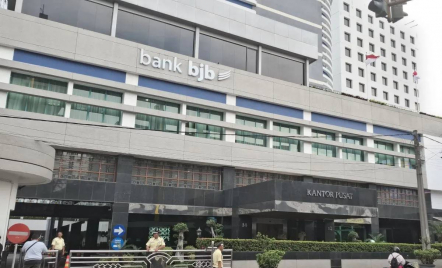 Setelah Rumah Ridwan Kamil, KPK Geledah Kantor Bank BJB - GenPI.co