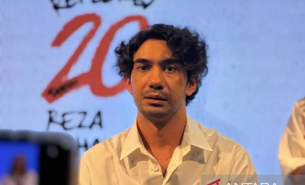 Hidup Sederhana, Reza Rahadian Kurangi Barang Tidak Penting - GenPI.co