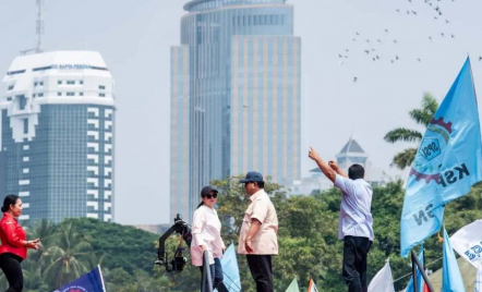 Puan Maharani Pastikan DPR RI Perkuat Kebijakan Lindungi Hak Buruh - GenPI.co