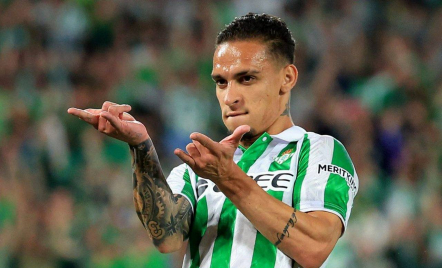 Cetak Gol Spektakuler ke Gawang Fiorentina, Antony Banjir Pujian - GenPI.co