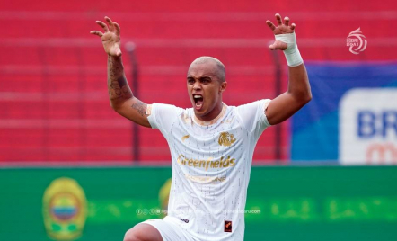 Arema FC Lepas 2 Pemain Asing Andalan Jelang Akhir Musim - GenPI.co