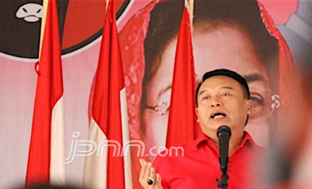 Putra Try Sutrisno Batal Dimutasi, TB Hasanuddin: TNI Mudah Digoyah - GenPI.co