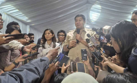 Meutya Hafid Bakal Minta Penjelasan World App soal Scan Retina Warga - GenPI.co