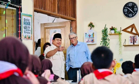Prabowo dan Bill Gates Tinjau MBG, Kepala BGN Tak Tahu di Sekolah Mana - GenPI.co