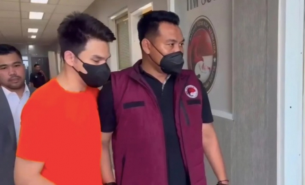Sudah Jadi Tersangka, Jonathan Frizzy Belum Ditahan, Cuma Wajib Lapor - GenPI.co