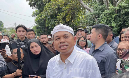 Dedi Mulyadi Akui Ada Kekhawatiran Seusai Aksi Walk Out Fraksi PDIP - GenPI.co