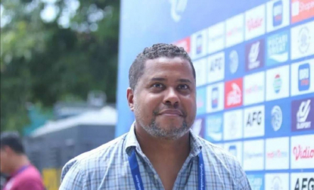Divaldo Sebut Pelaku Pelemparan Bus Persik Bukan Ulah Suporter - GenPI.co
