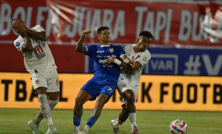 Dikenai Sanksi Tambahan, Ciro Alves Absen di 2 Laga Sisa Persib Bandung - GenPI.co