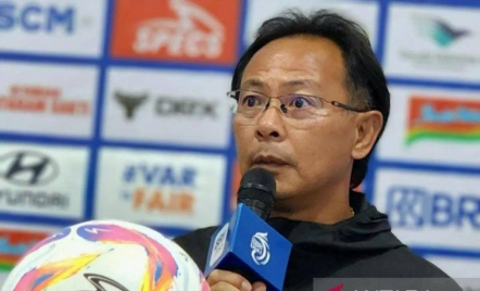 OKS Belum Bicara Masa Depannya Bersama Persis Solo, Fokus Tak Degradasi - GenPI.co