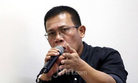 Masinton Sebut Kader di Daerah Tak Gelisah Jadwal Kongres PDIP, Pilih Menunggu - GenPI.co