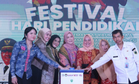 Pemprov Sumsel Dukung Kreativitas Pelajar dalam Festival Hari Pendidikan - GenPI.co