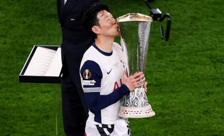 Son Heung Min Ingin Disebut Legenda Tottenham Hotspur Seusai Juara Liga Europa - GenPI.co