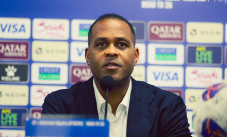 Patrick Kluivert Sebut Jepang Terlalu Besar untuk Timnas Indonesia - GenPI.co
