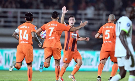 Borneo FC Bersih-Bersih Skuad, 14 Nama Dilepas Jelang Musim Baru, Termasuk Pelatih - GenPI.co