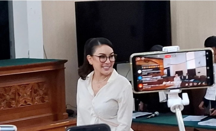 Nikita Mirzani Kecewa Diperlakukan Seperti Teroris dan Gembong Narkoba - GenPI.co
