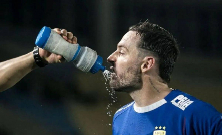 Marc Klok Antusias Sambut Tantangan, Ingin Persib Bandung Kompetitif di Asia - GenPI.co