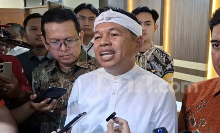 Dedi Mulyadi Ogah Ambil Pusing, Uang Bonus Persib Akan Dipakai untuk Bantuan - GenPI.co