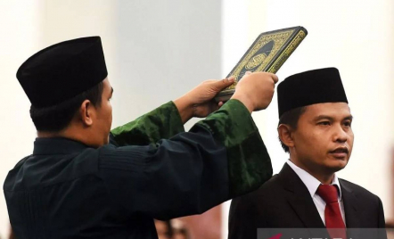 Eks Sekjen MPR Jadi Tersangka Kasus Gratifikasi, Diduga Terima Gratifikasi Rp17 M - GenPI.co
