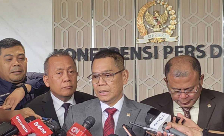 DPR RI Jamin Tak Bahas Revisi UU MK Seusai Putusan Pemisahan Pemilu - GenPI.co