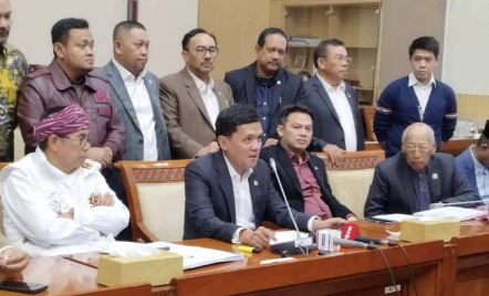 DPR RI Sebut Listyo Sigit Tak Keberatan, Peran Advokat Diperkuat di Revisi KUHAP - GenPI.co