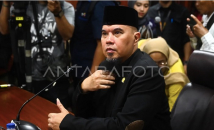 Ahmad Dhani Sebut Al Ghazali Sangat Kesal Adiknya Dihujat Netizen - GenPI.co