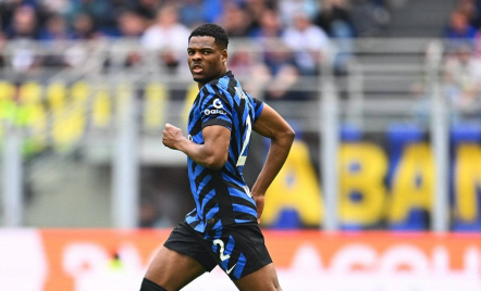 Inter Milan: Denzel Dumfries Tidak Akan ke Barcelona - GenPI.co