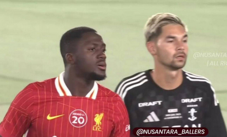Sandy Walsh Main, Yokohama Marinos Dibantai Liverpool - GenPI.co