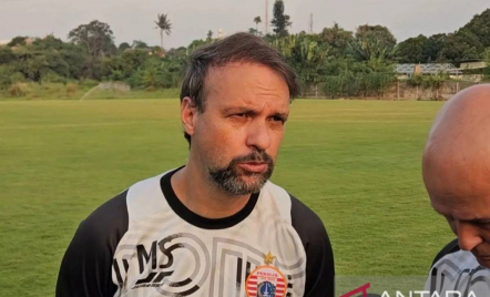 Persija Jakarta vs Persita Tangerang, Gustavo Almeida Diragukan Tampil - GenPI.co
