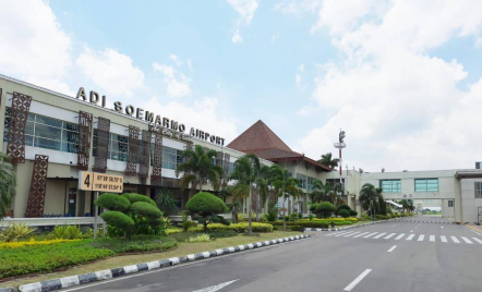 Bandara Adi Soemarmo Kembali Berstatus Internasional, Peluang Ekonomi Makin Terbuka - GenPI.co