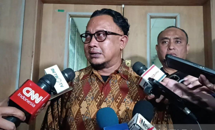 Driver Ojol Tewas Dilindas Rantis Brimob, Kompolnas: Kawal Seterang-Terangnya - GenPI.co