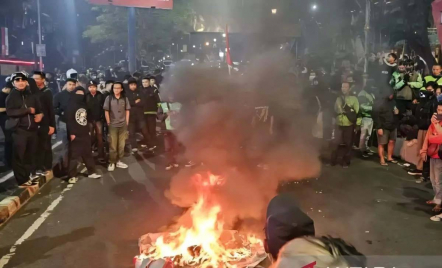 Pejabat Publik Diminta Pakai Narasi Inklusif saat Jawab Kritik Rakyat - GenPI.co