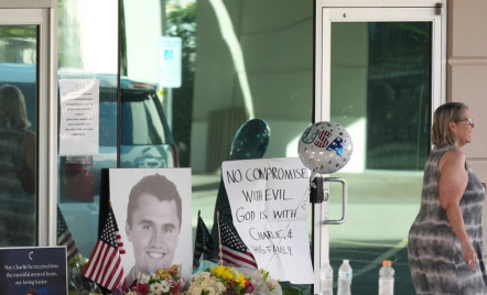 Tragedi di Tengah Polarisasi Politik AS, Charlie Kirk Tewas Ditembak Saat Sesi Kampus - GenPI.co