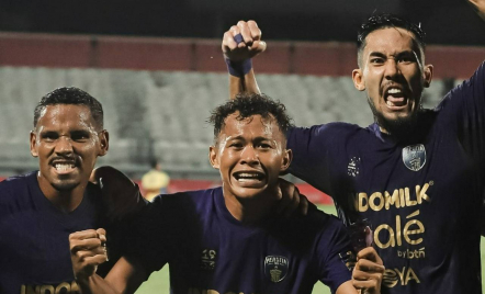 Klasemen Super League 2025/26: Dihajar Persita, Persib Turun ke Posisi 7 - GenPI.co