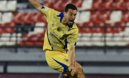 Thom Haye Beberkan Tantangan Adaptasi di Super League - GenPI.co