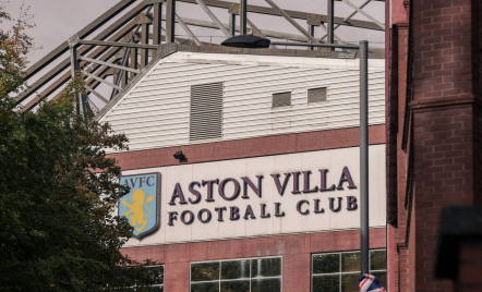 Fans Klub Israel Maccabi Tel Aviv Dilarang Datang ke Markas Aston Villa - GenPI.co