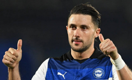 Terseret Kasus Dokumen Ilegal Malaysia, Facundo Garces Didepak Deportivo Alaves - GenPI.co