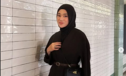 Suami Video Call dengan Selingkuhan, Clara Shinta Gugat Cerai, Keputusan Sulit - GenPI.co