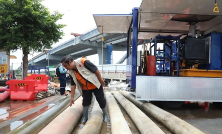8 Pompa Dikerahkan, Pemprov Jateng Tangani Banjir Semarang–Demak - GenPI.co