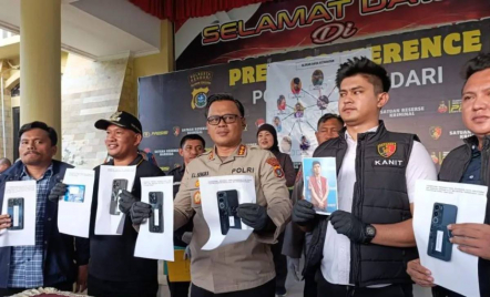 Sipir Rutan Kolaka Terancam Dipecat karena Selundupkan Ponsel untuk Napi - GenPI.co