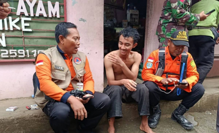 Sempat Kirim Pesan Minta Tolong, Pendaki Diselamatkan Setelah Jatuh di Jurang Muria - GenPI.co