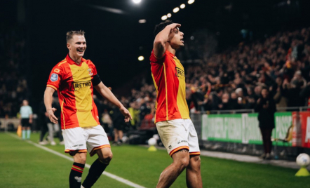 Go Ahead Eagles bunkum Feyenoord, Dean James Cetak Gol Solo Run - GenPI.co
