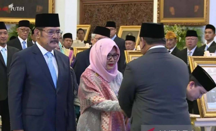 Soeharto, Gus Dur, dan Marsinah Dianugerahi Gelar Pahlawan Nasional Oleh Prabowo - GenPI.co