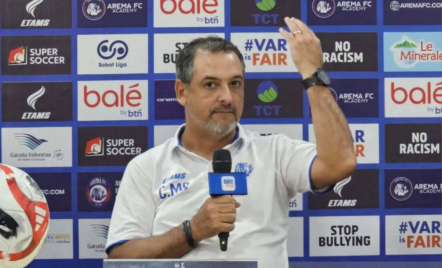 Arema FC Fokus Benahi Stamina Jelang Derbi Jatim, Lawan Persebaya Surabaya - GenPI.co