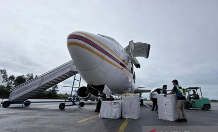 Bantuan Kemensos Tiba via Udara di Sumatra, Dari Tenda hingga Obat-obatan - GenPI.co