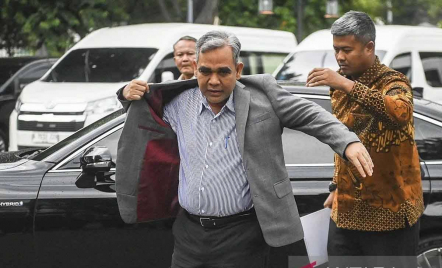 Ahmad Muzani Sebut Pemerintah Punya Kalkulasi Tentukan Status Bencana - GenPI.co