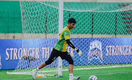 Kiper PSIM Yogyakarta Harlan Suardi Absen 2 Bulan Akibat Cedera - GenPI.co
