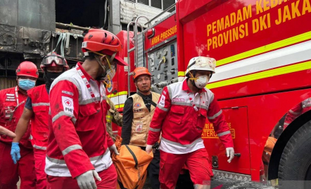 20 Orang Tewas dalam Kebakaran Ruko 7 Lantai di Kemayoran - GenPI.co